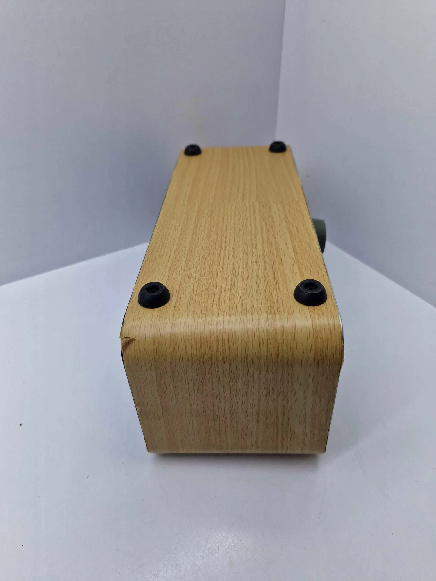 radio-lenco-dir-140-funkcje-budzenie-radiem