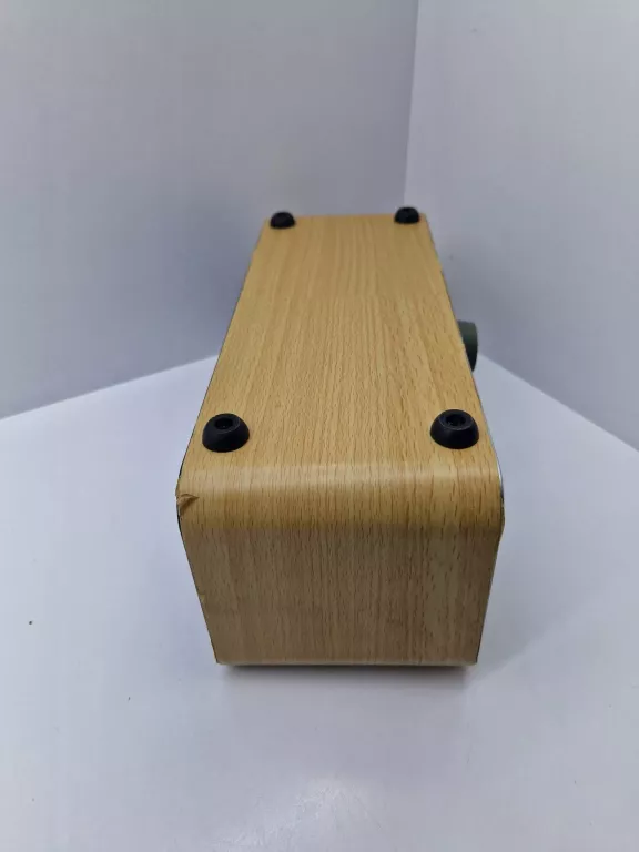 radio-lenco-dir-140-funkcje-budzenie-radiem