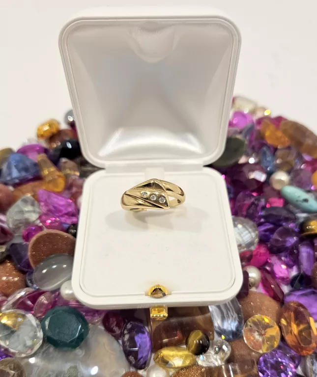 zloto-pierscionek-diamentami-532g-585-wycena-stan-uzywany