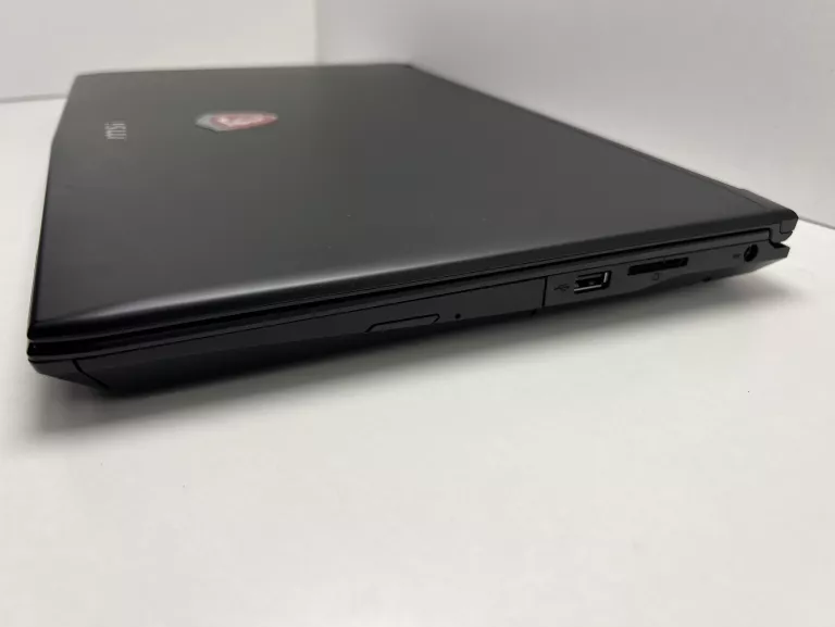 LAPTOP MSI MS-16J5 | I5-7300HQ | GTX 960M | 8GB | 1TB HDD | WIN10