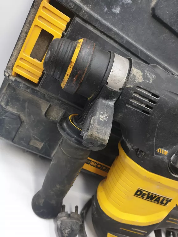 MŁOTOWIERTARKA DEWALT D25333K-QS