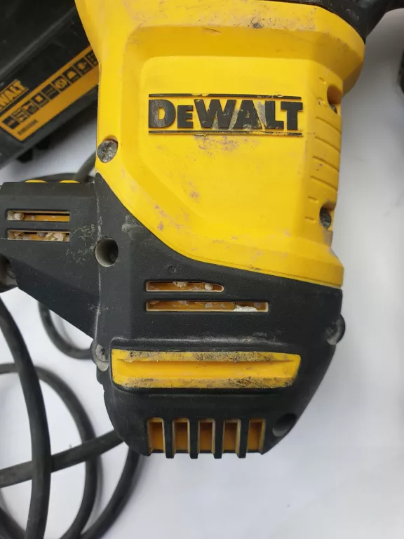 MŁOTOWIERTARKA DEWALT D25333K-QS