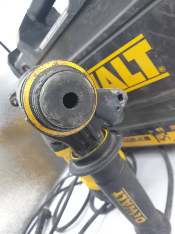 MŁOTOWIERTARKA DEWALT D25333K-QS