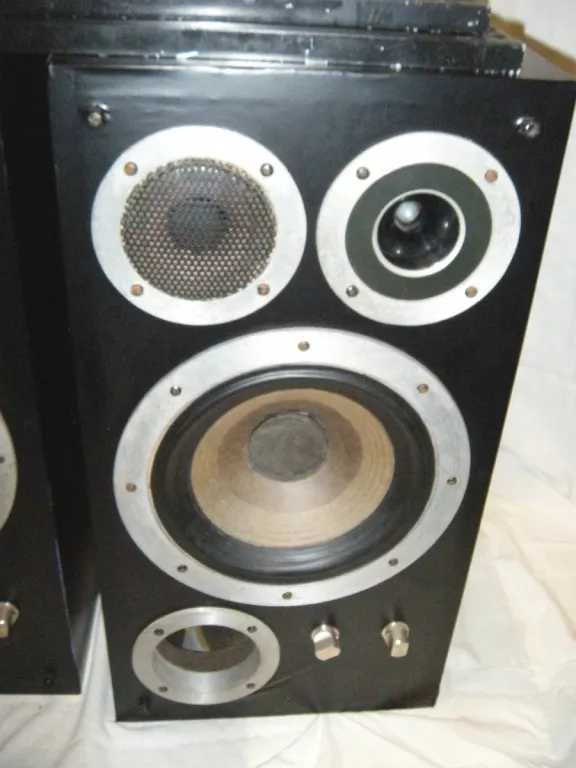 kolumny-wharfedale-efifty-kolor-czarny