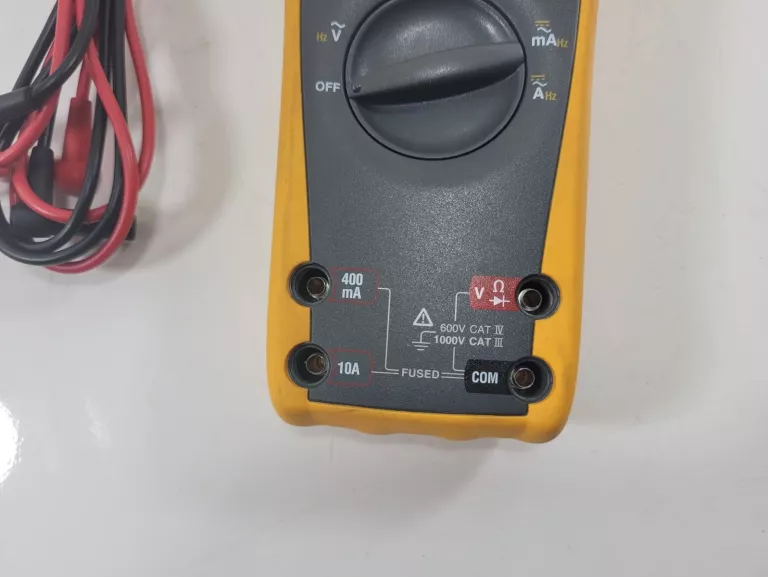 multimetr-cyfrowy-fluke-175-trms-model-175