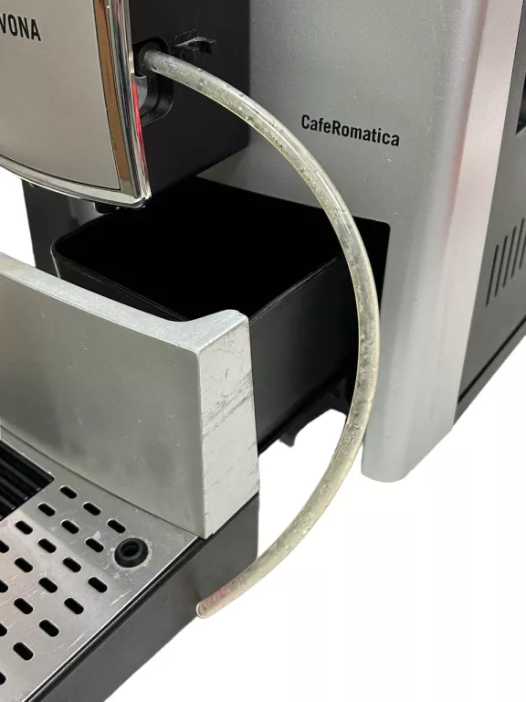 ekspres-nivona-caferomatica-nicr-842-typ-692-wbudowany-mlynek-tak