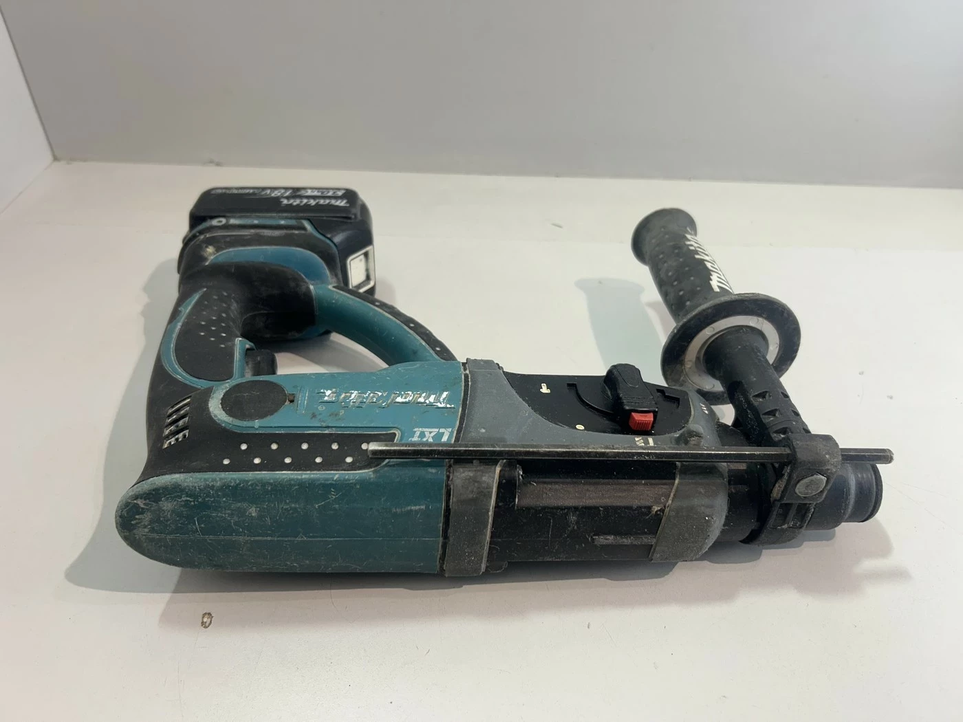 mlotowiertarka-makita-dhr202-maksymalna-moc-18