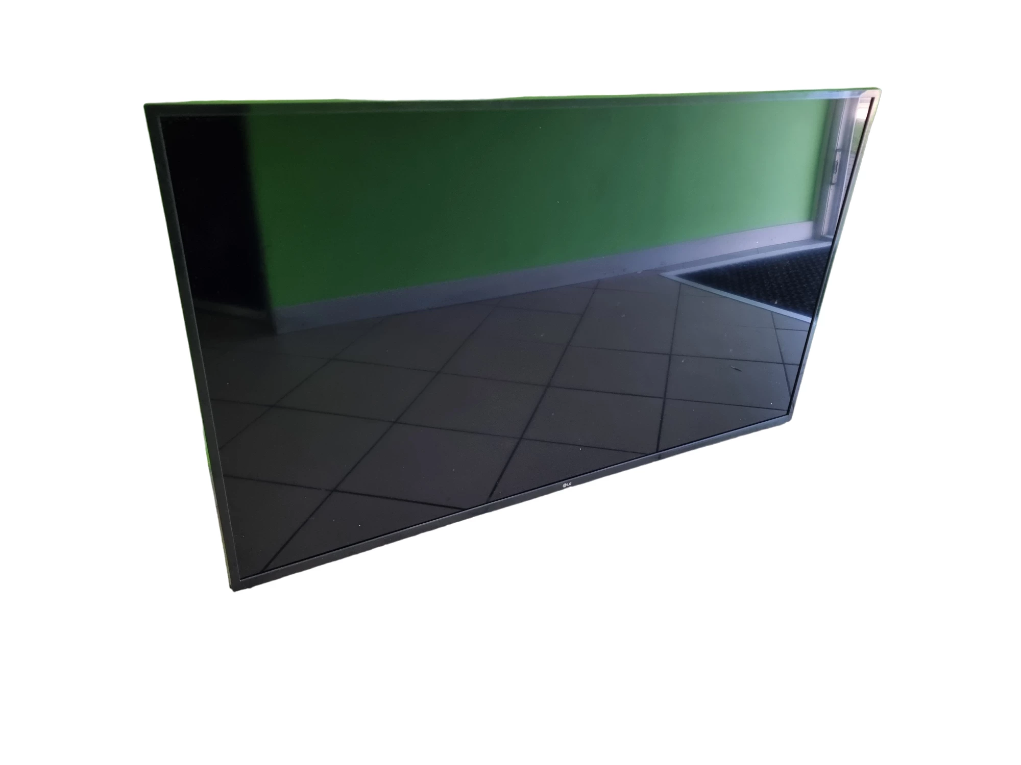 lg-55uq751c0lf-55-4k-uhd-smart-3840-x-2160-wifi-dvb-t2-60hz-klasa-efektywnosci-energetycznej-g