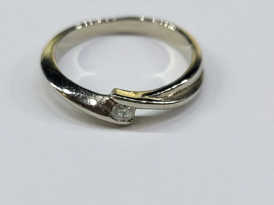 sliczny-zloty-pierscionek-z-brylantem-p585-204g-rozmiarsrednica-wew-mm-372-9