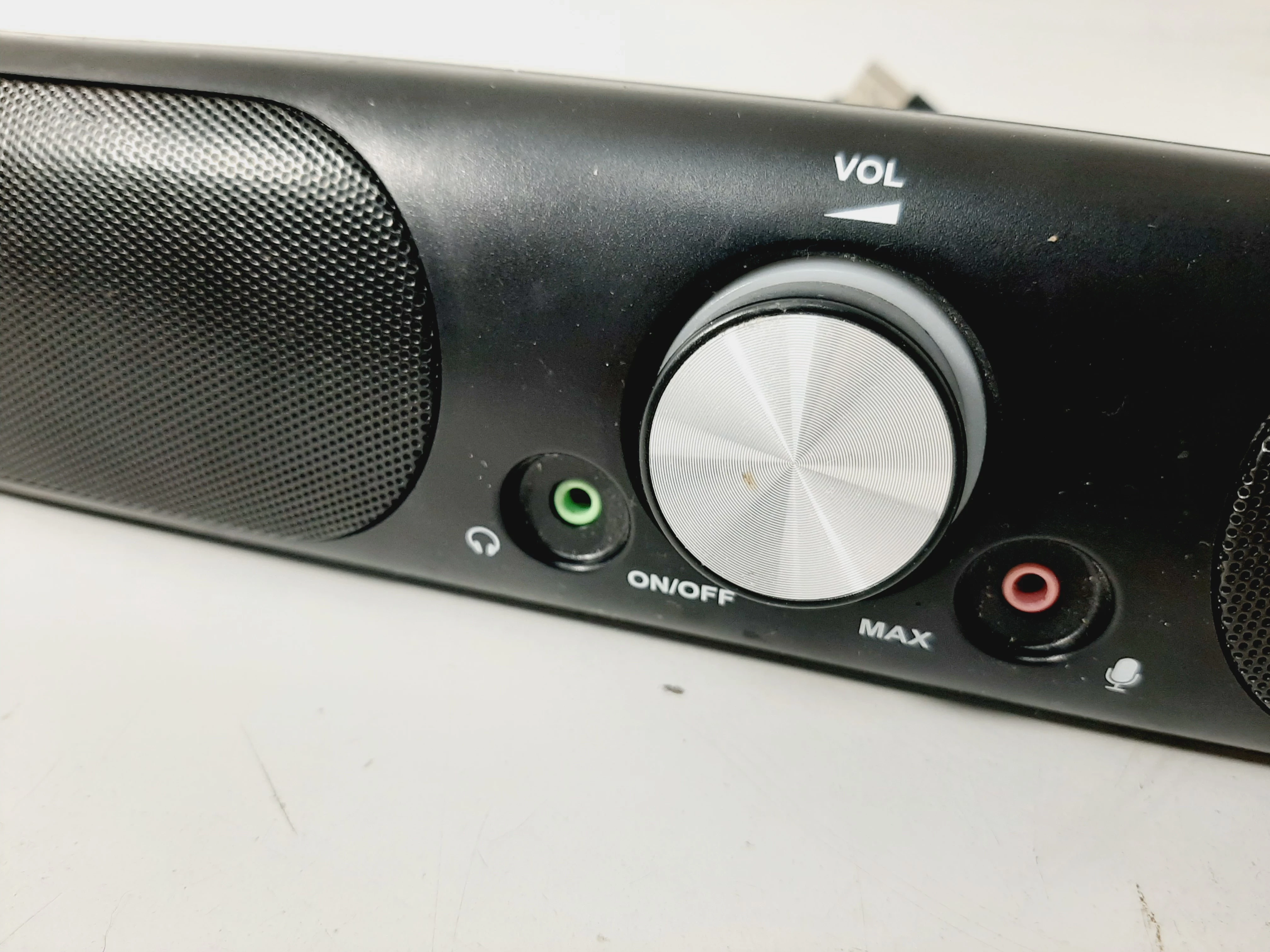 G O NIK SOUNDBAR SILVERCREST SPS 3 A1 G o niki Loombard.pl