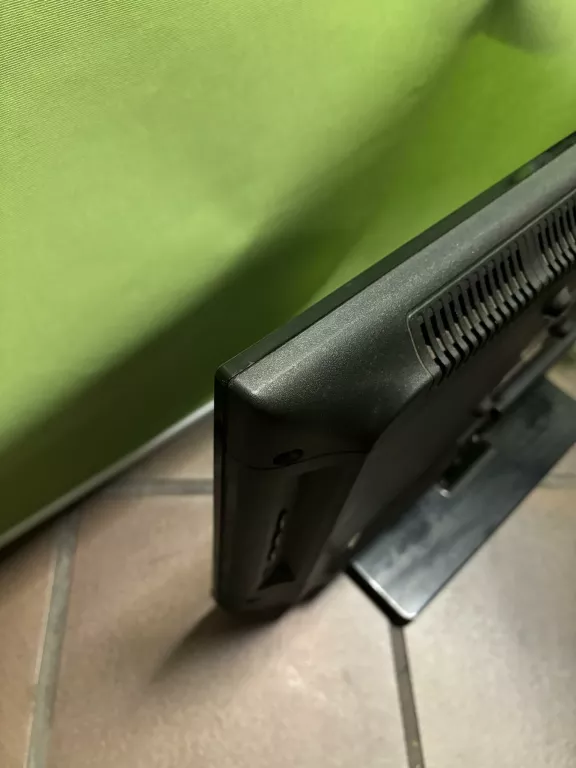 telewizor-smart-tech-le-2025ts-at-okazja-at-stan-uzywany