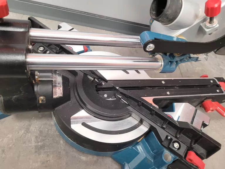 PIŁA UKOŚNICA ERBAUER EMIS216S 1400W