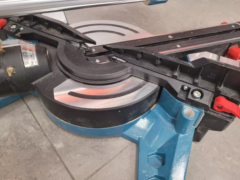 PIŁA UKOŚNICA ERBAUER EMIS216S 1400W