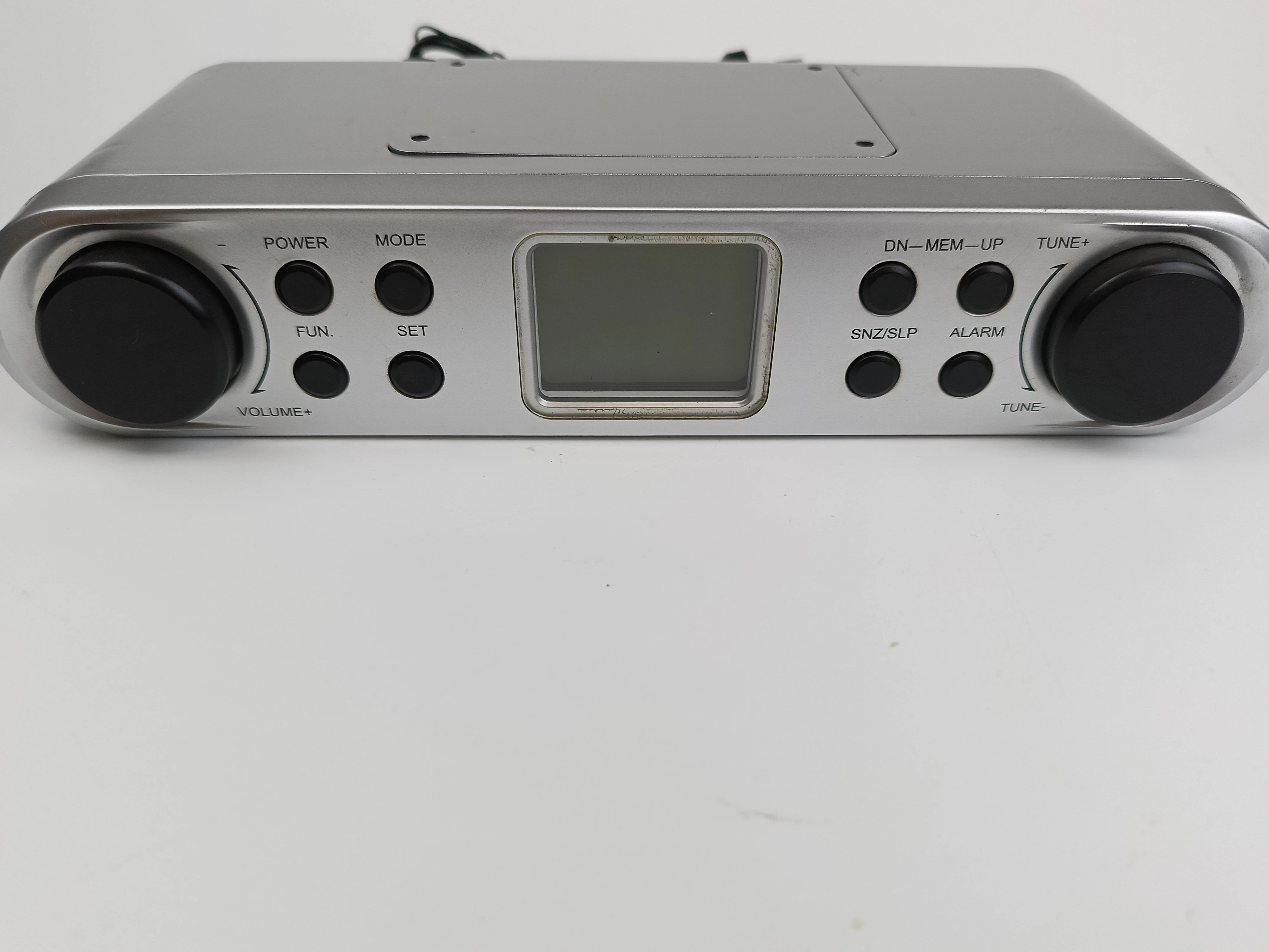 radio-podwieszane-ct-3998-pudelko-zastepcze-stan-uzywany