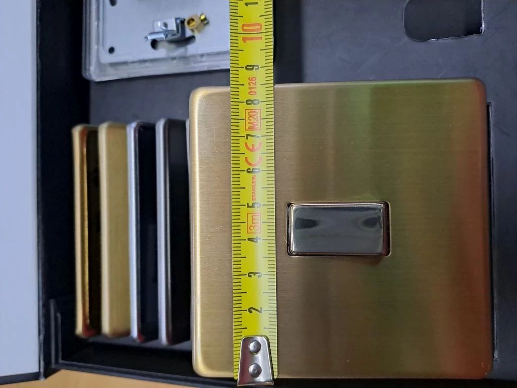 govena-wlacznik-uchylny-pojedynczy-wylacznik-zwierny-liczba-klawiszy-pojedynczy