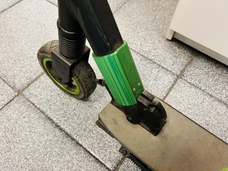 hulajnoga-elektryczna-m-scooter-s1-waga-1