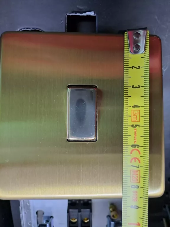 govena-wlacznik-uchylny-pojedynczy-wylacznik-zwierny-kod-producenta-metz2et1sc-d