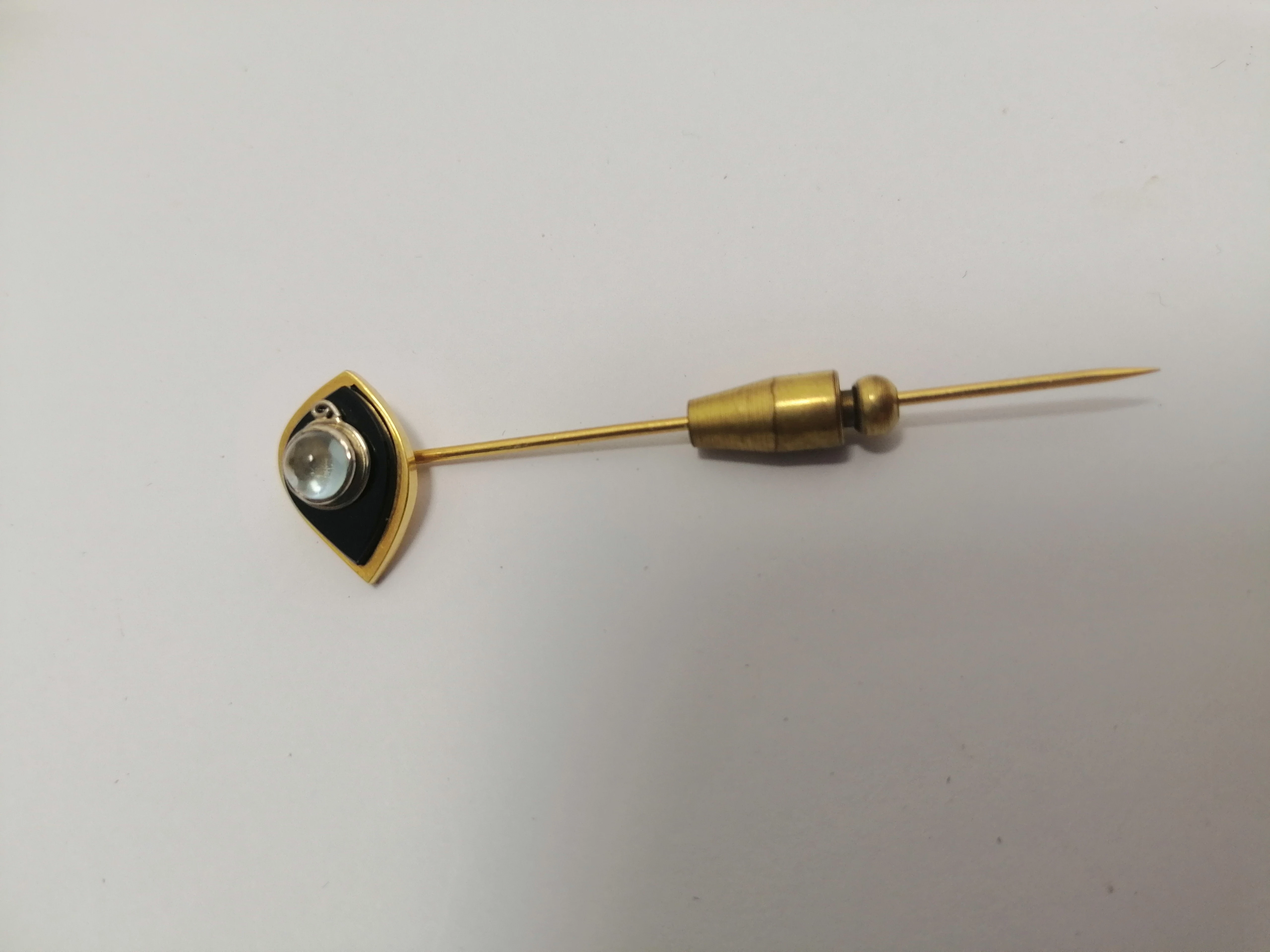 broszkaszpilka-do-kapelusza-750-elisabeth-treskow-kamien-inny-kamien