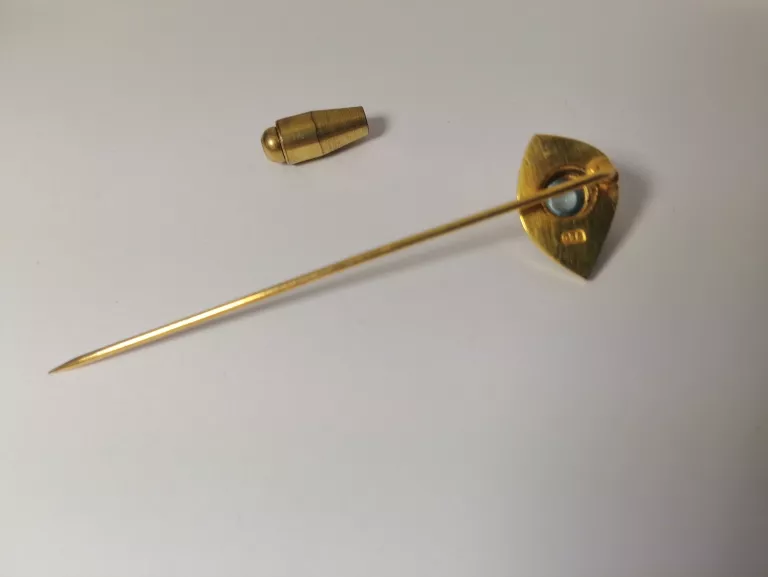 broszkaszpilka-do-kapelusza-750-elisabeth-treskow-motyw-inny