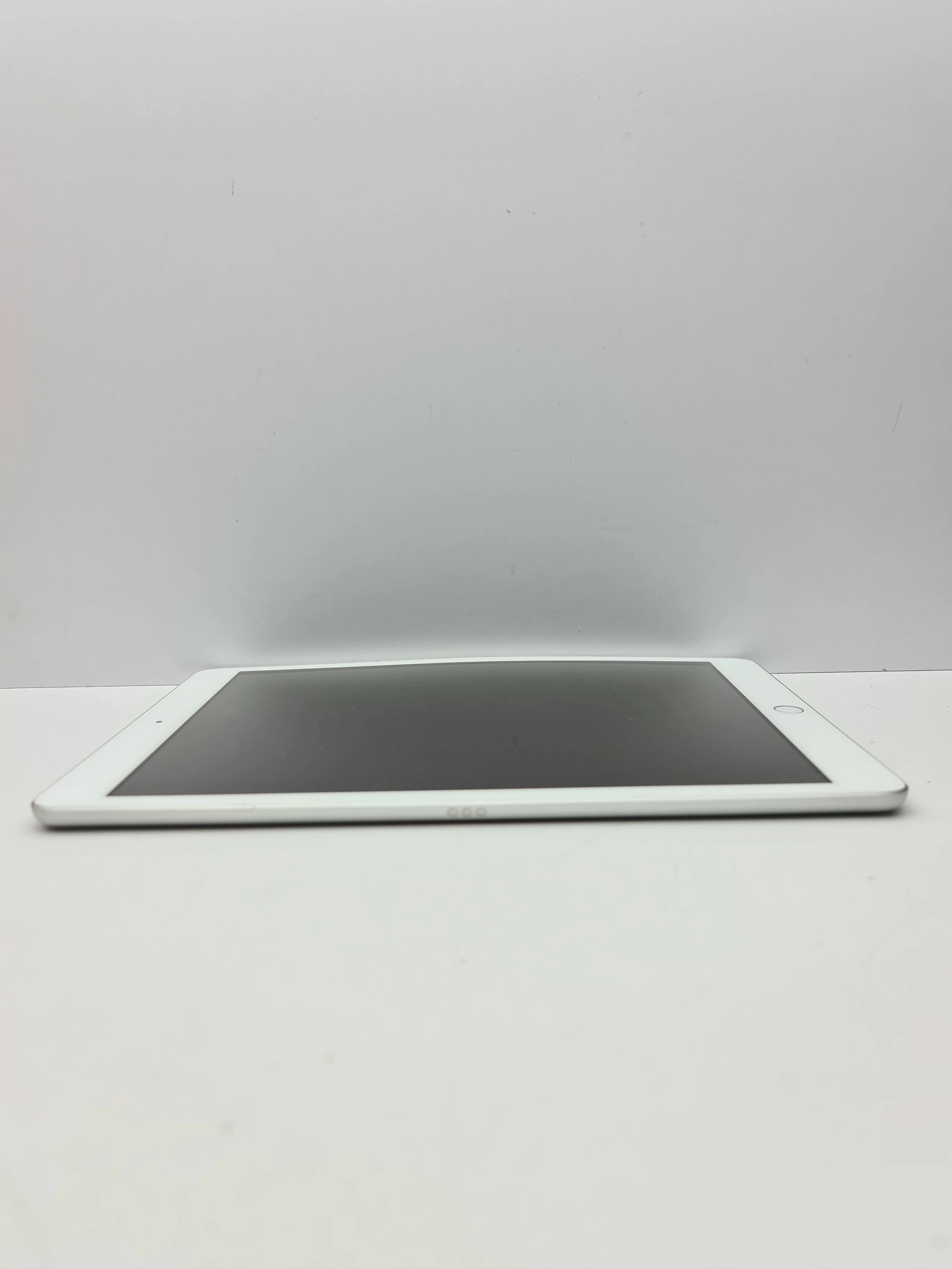 tablet-apple-ipad-8-gen-128gb-wykrzywiony-ean-gtin-56211287241348