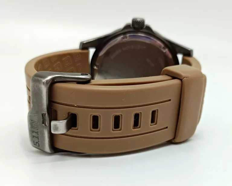 zegarek-swiss-501330-511-rodzaj-analogowe