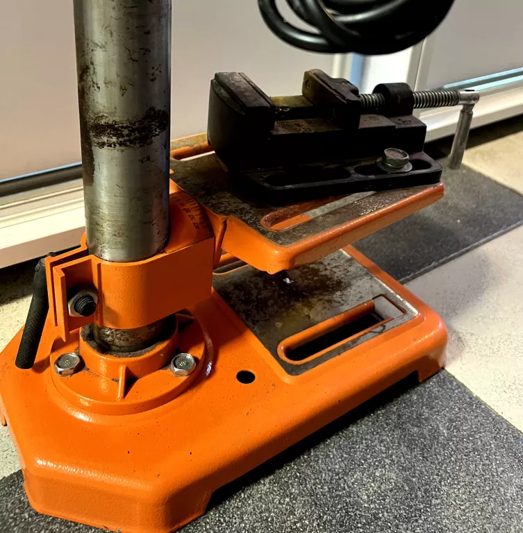 wiertarka-stolowa-schwarzbau-dp4116b-rodzaj-stolowa