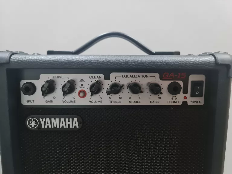 wzmacniacz-gitarowy-yamaha-ga-15-marka-yamaha