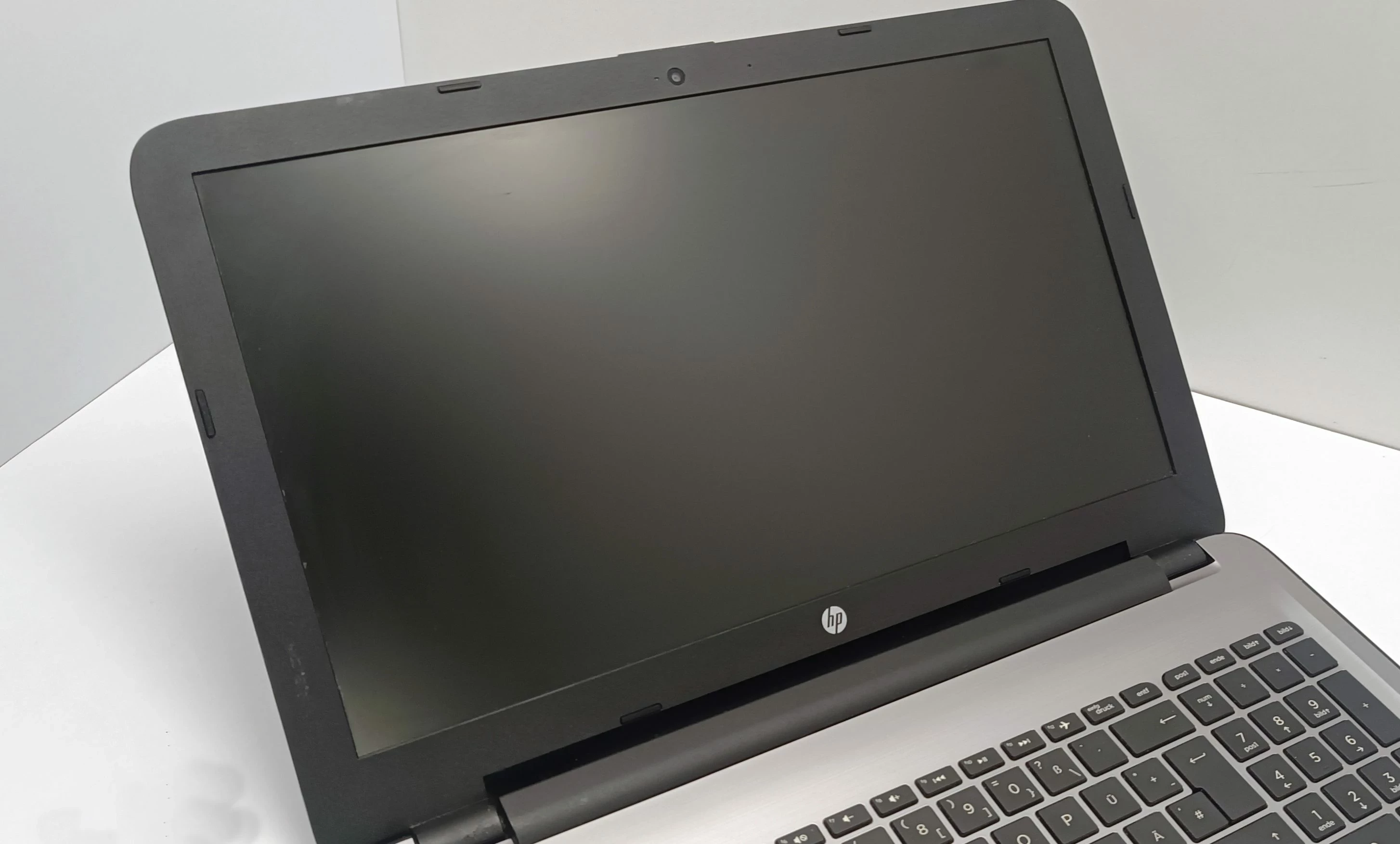 laptop-hp-tpn-c126-amd-a68256-gb-w10-bez-zasilacza-seria-procesora-4366-215