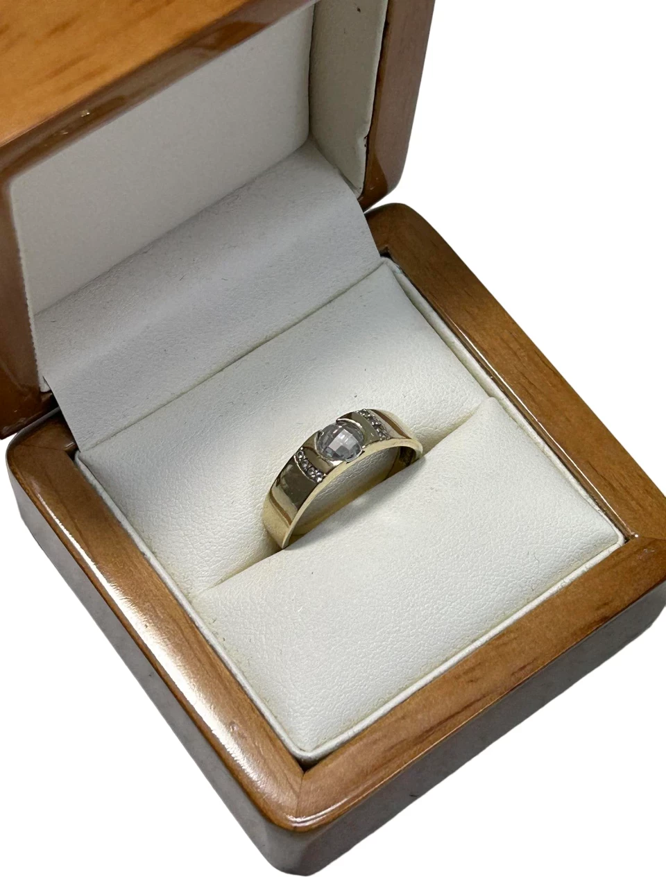 zloty-pierscionek-briju-208g333r15-material-15835-2