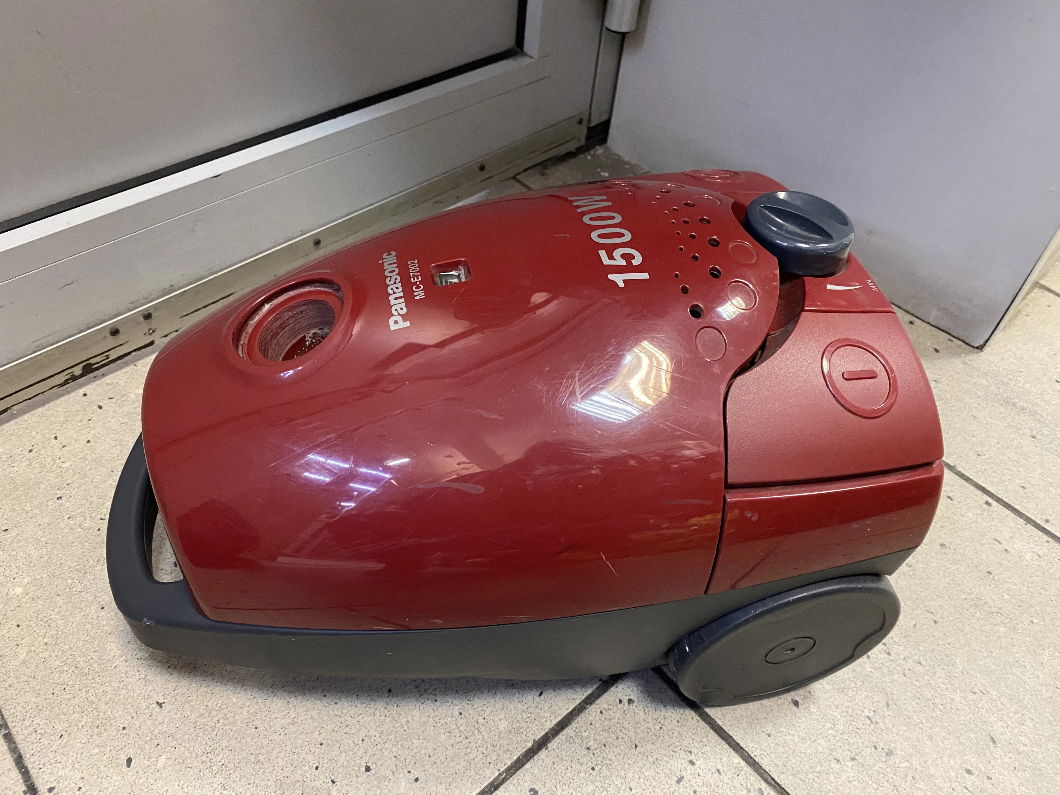 odkurzacz-panasonic-mc-7002-stan-uzywany