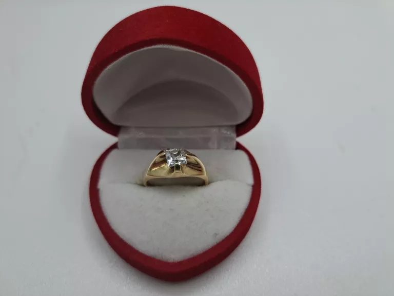 UŻYWANY ZŁOTY PIERŚCIONEK PR. 585/2,93G/R9