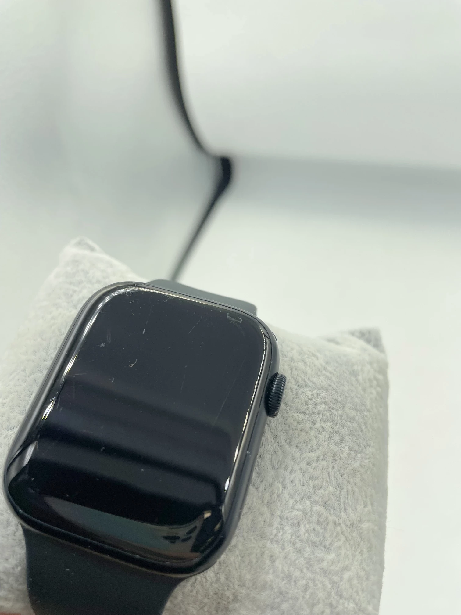 smartwatch-apple-watch-series-8-45mm-ean-gtin-5900368469318