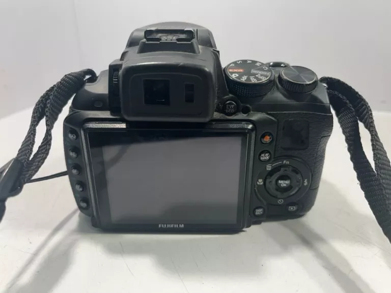 APARAT FINEPIX HS35 EXR