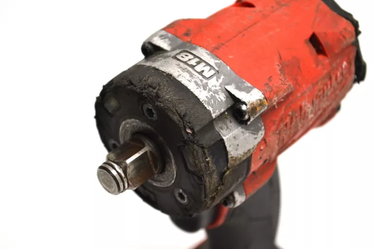 MILWAUKEE KLUCZ UDAROWY 1/2" M18 FIW2F12 + ŁADOWARKA, 2X AKUMULATOR