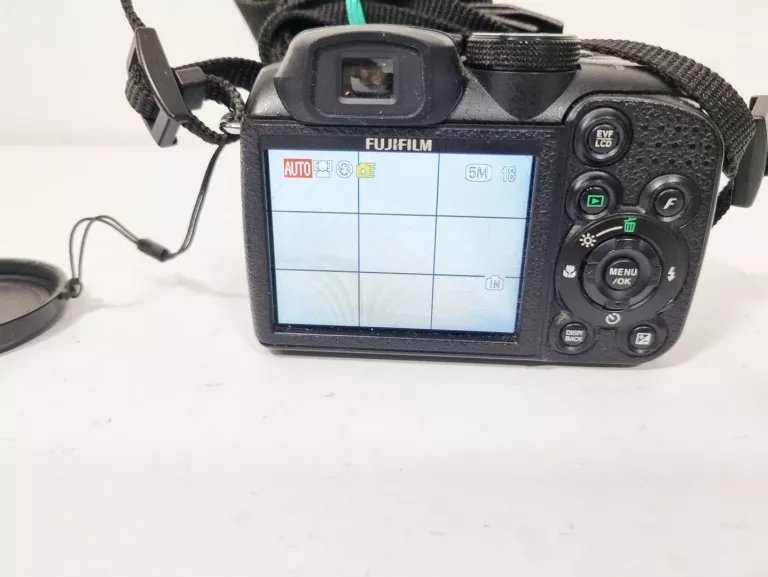 APARAT FUJIFILM S1000