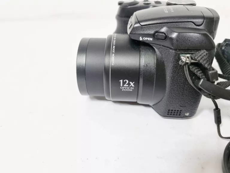 APARAT FUJIFILM S1000