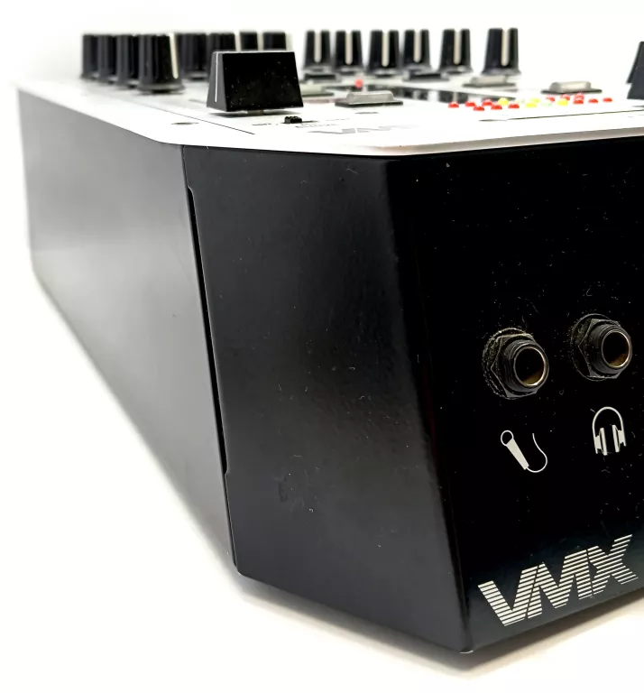 DJ MIKSER BEHRINGER PRO MIXER VMX200
