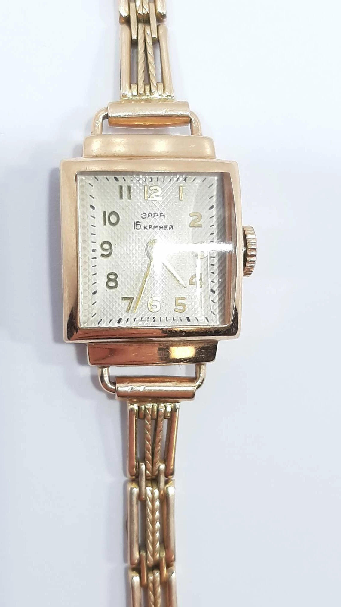 zloty-zegarek-zaria-16-gram-zlota-proby-585-masa-calkowita-2150-rodzaj-analogowe