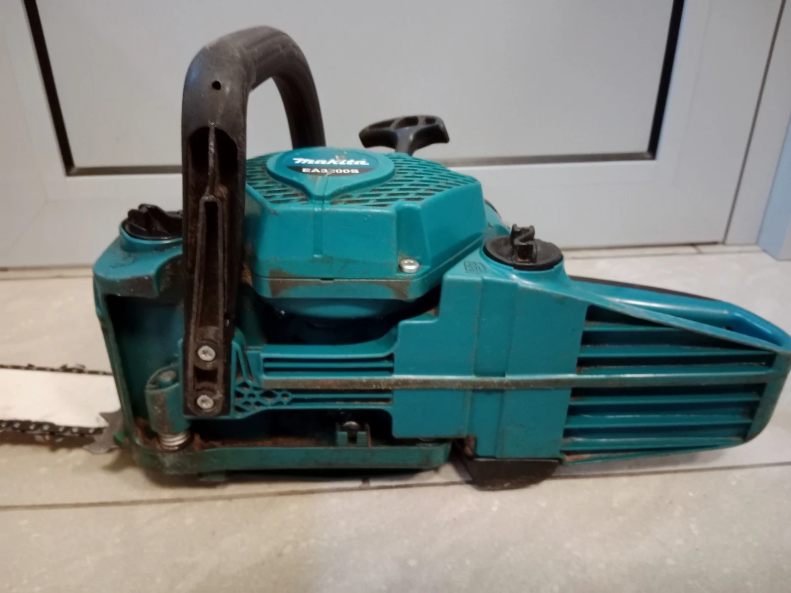 pila-spalinowa-makita-ea3200s-product-id