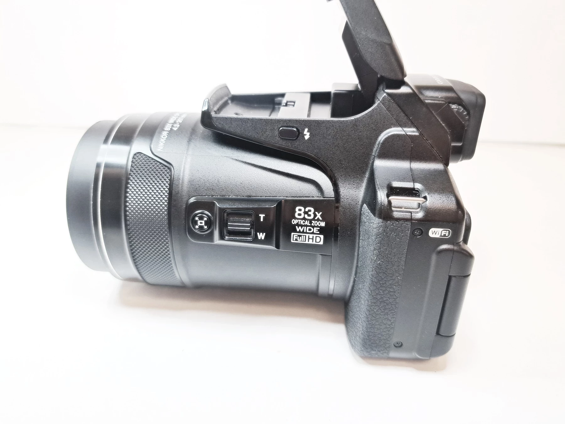 aparat-cyfrowy-nikon-coolpix-p900-igla-jakosc-video-1080p