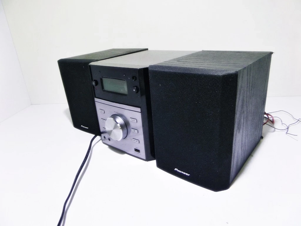 miniwieza-pioneer-x-em11-z-pilotem-delikatna-wada-radio-fm