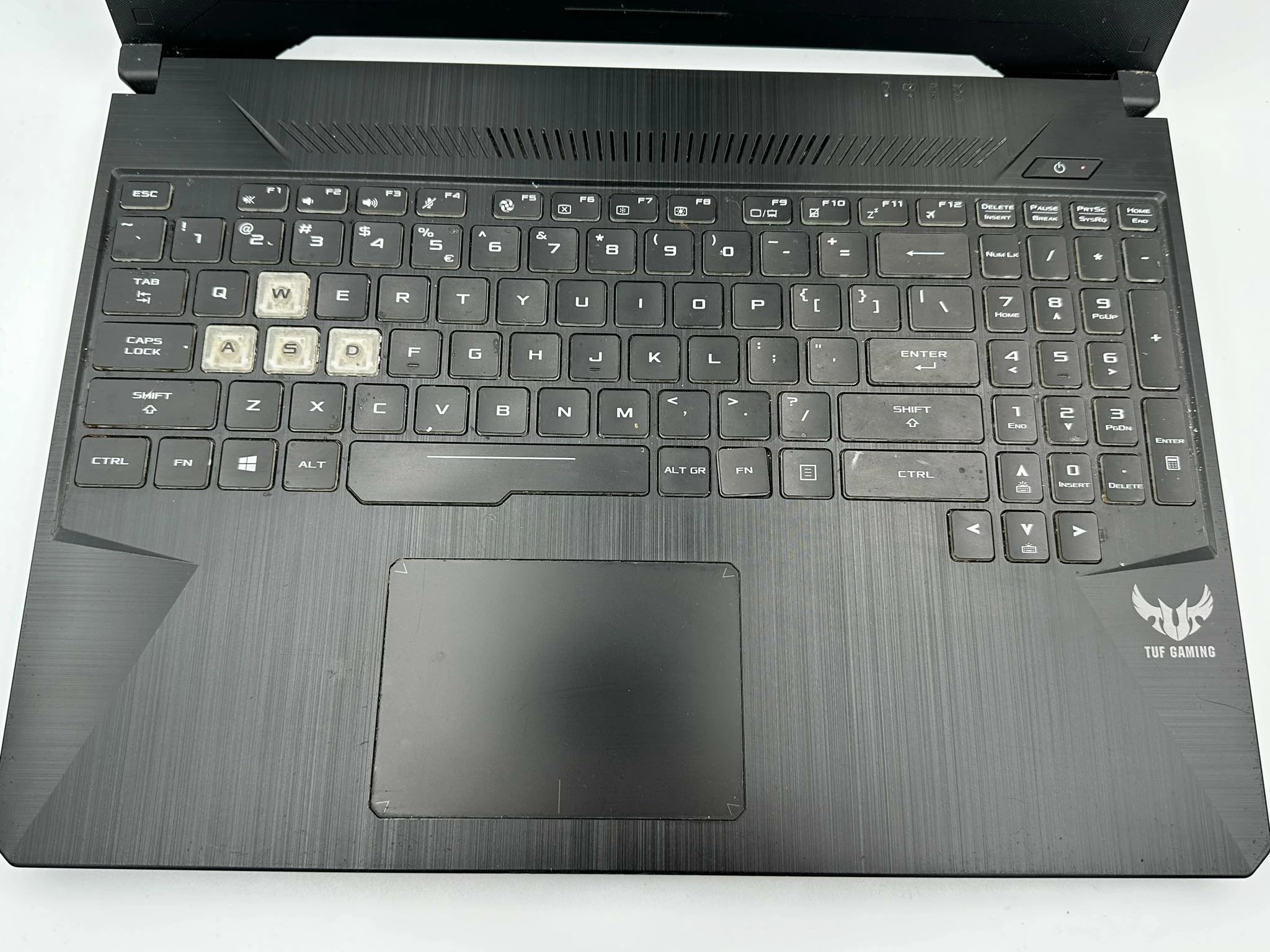 asus-tuf-gaming-fx505dt-amd-ryzen-5-8-opis-typ-dysku-twardego-ssd