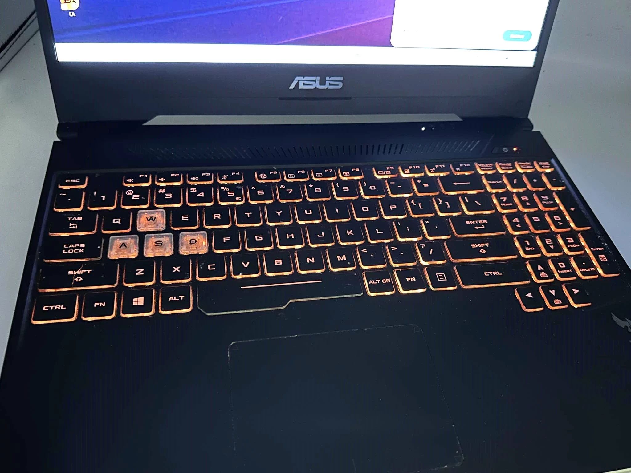 asus-tuf-gaming-fx505dt-amd-ryzen-5-8-opis-1-maja-48-wabrzezno
