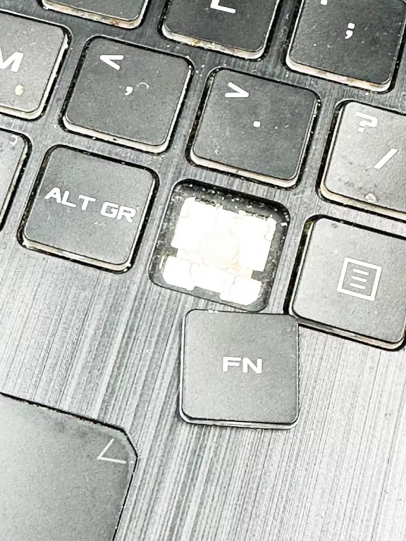 asus-tuf-gaming-fx505dt-amd-ryzen-5-8-opis-przekatna-ekranu-156