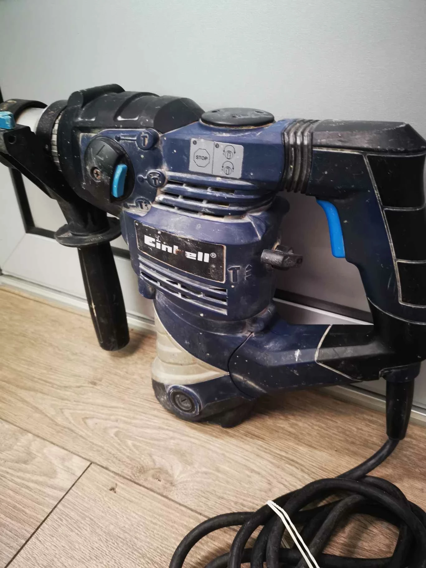 mlotowiertarka-einhell-bt-rh-1600-funkcyjnosc-4-funkcyjny-wiercenie-z-i-bez-udaru-podkuwanie-indeksacjablokowanie-dluta