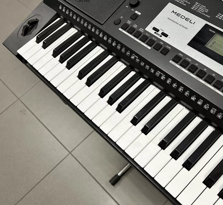 ELECTRONIC KEYBOARD MEDELI M 331 ! TYLKO ODBIÓR OSOBISTY !