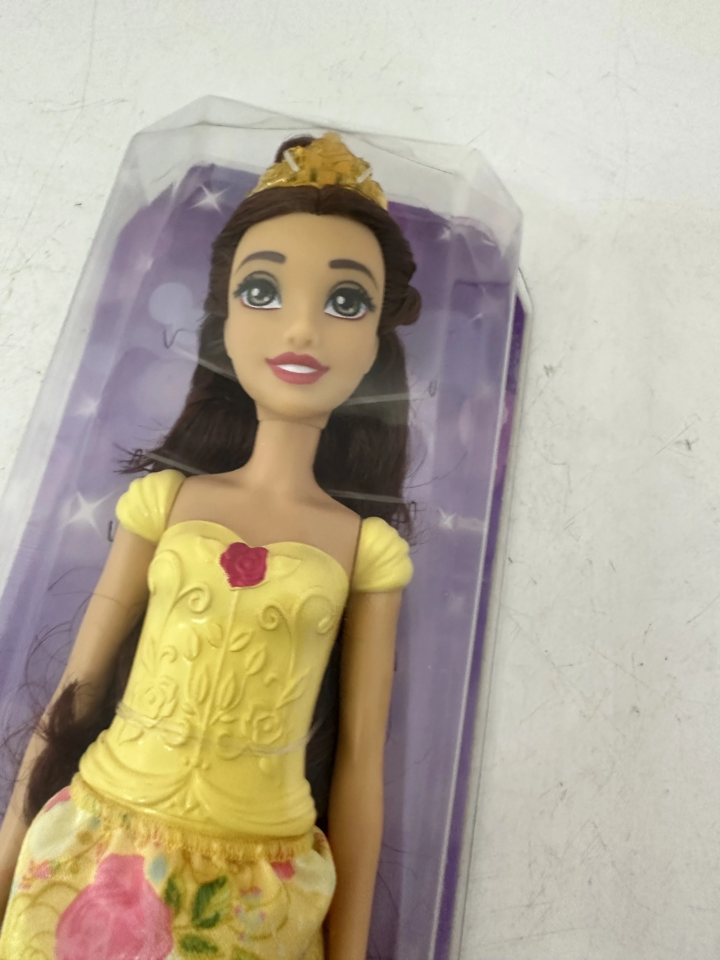 lalka-disney-princess-bella-stan-11323-2