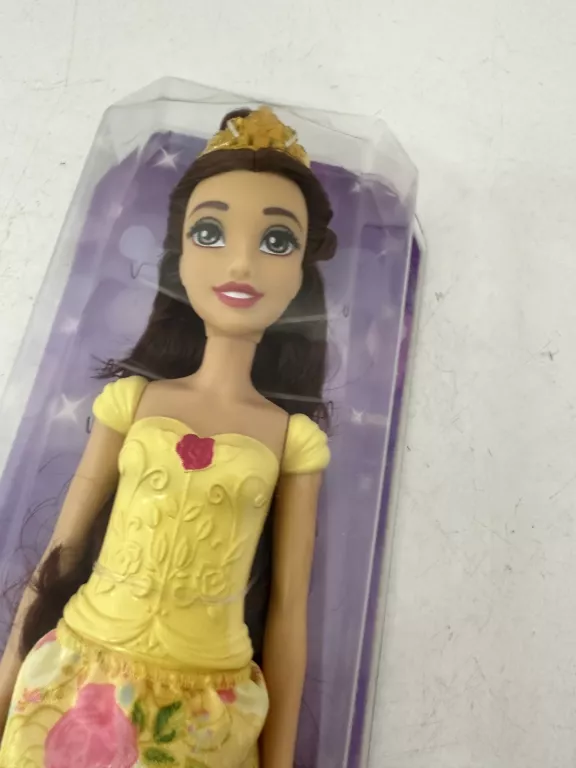 lalka-disney-princess-bella-stan-11323-2