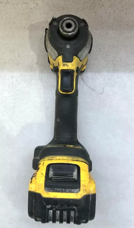 ZAKRĘTARKA UDAROWA DEWALT DCF850 18V