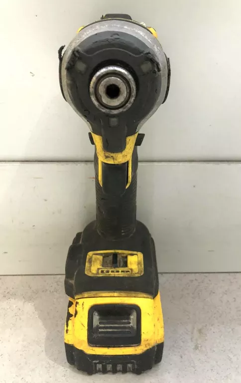 ZAKRĘTARKA UDAROWA DEWALT DCF850 18V